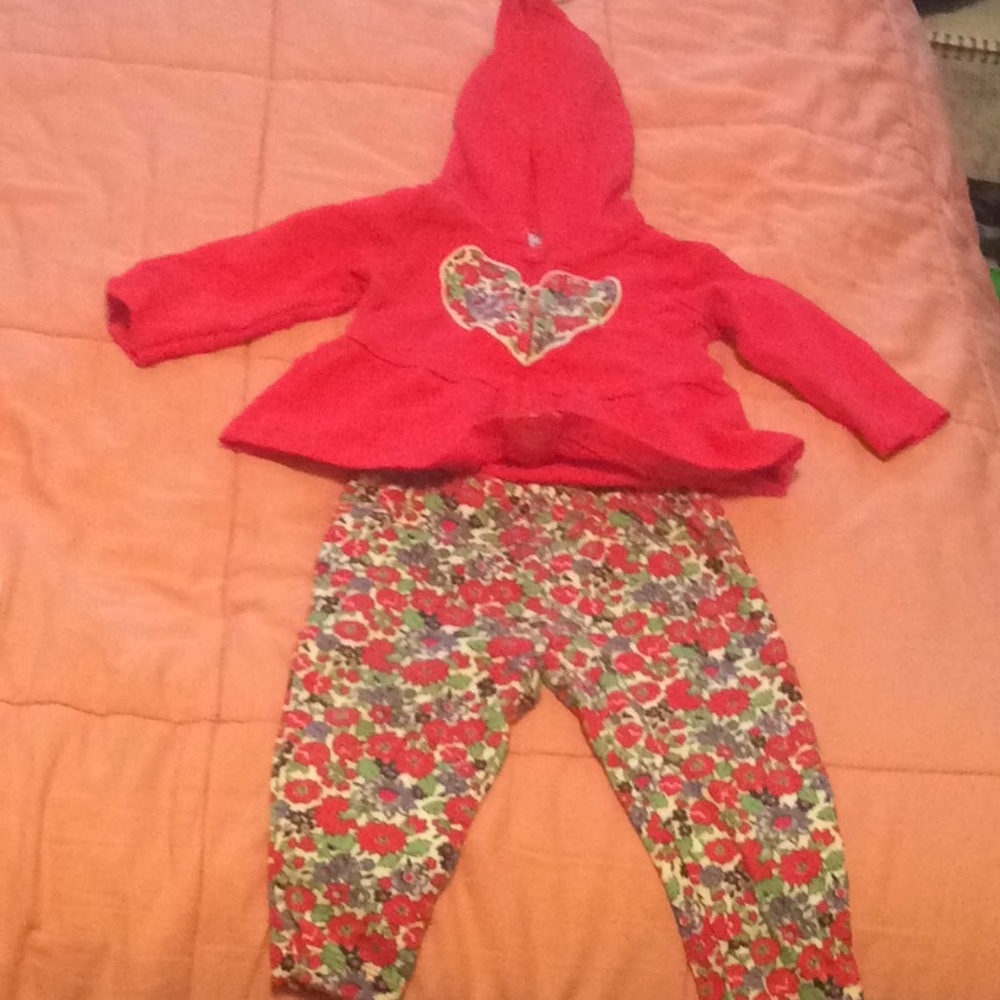 Carters Jacket and pant set. Very good condition